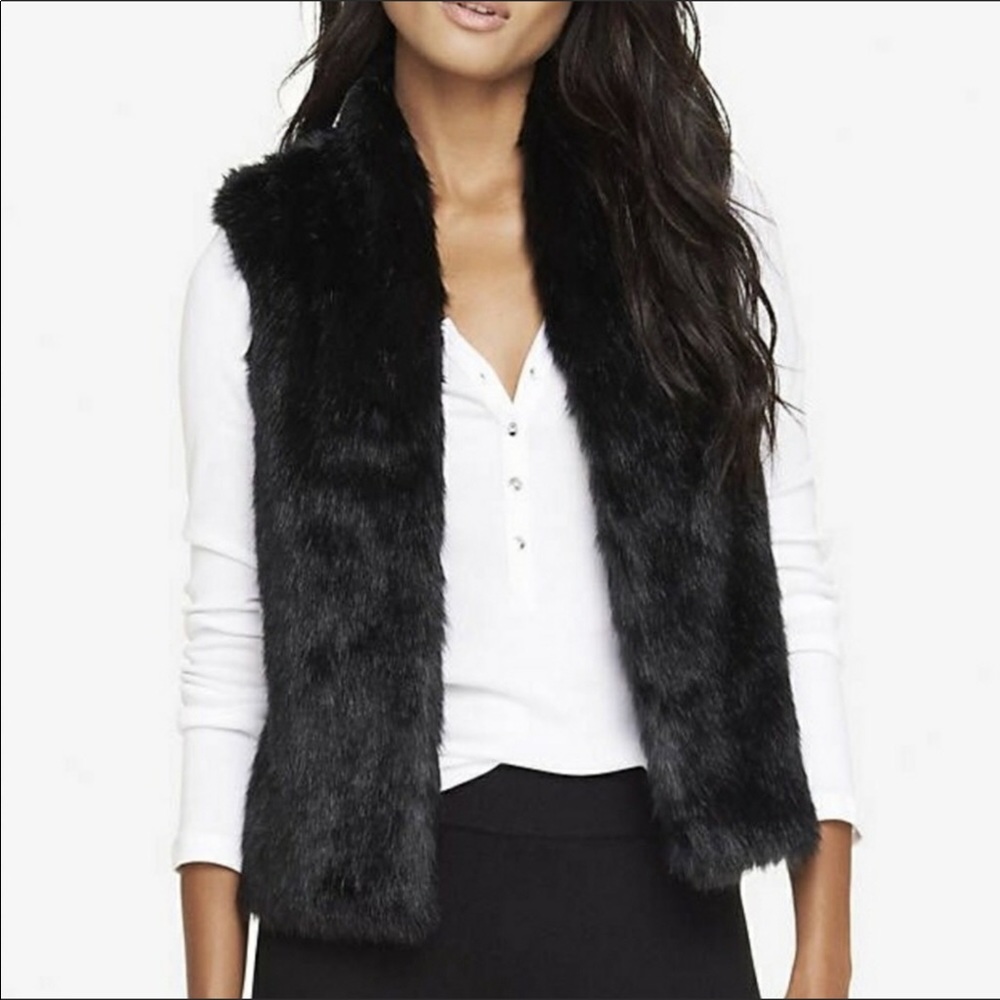 Express faux fur black vest size small